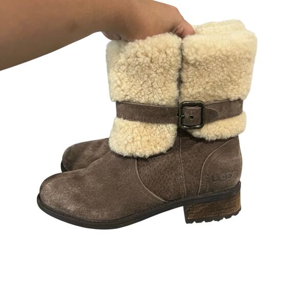 UGG AUSTRALIA BLAYRE II SUEDE Side Zip Sheepskin Lined Booties Womens Sz 8 - Picture 8 of 9